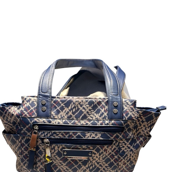 Ellen Tracy Tote Navy and Cream Geometric pattern Vinyl-feel Silver Hardware - Picture 11 of 16